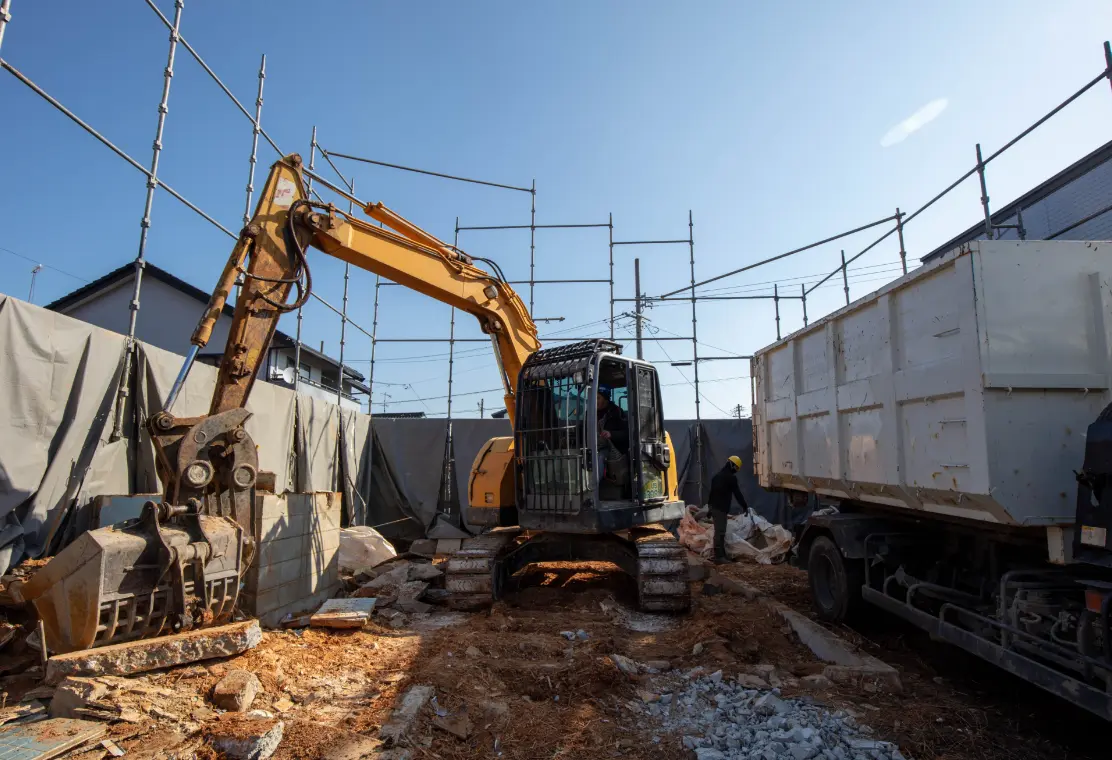 木造・鉄筋・内装など、建物の種類に合わせた丁寧な解体工事