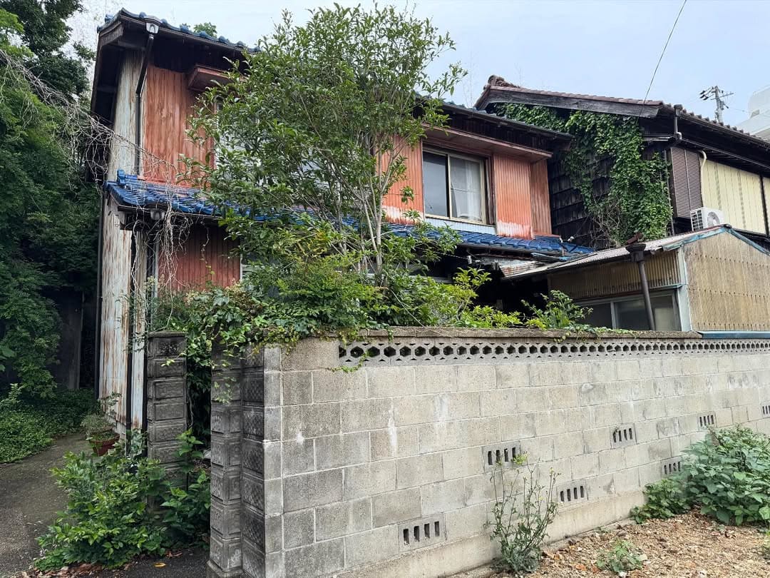 施工前：<br />
<b>Warning</b>:  Undefined variable $works_name in <b>/home/shoken0106/keyness.jp/public_html/wp-content/themes/keyness/front-page.php</b> on line <b>594</b><br />
