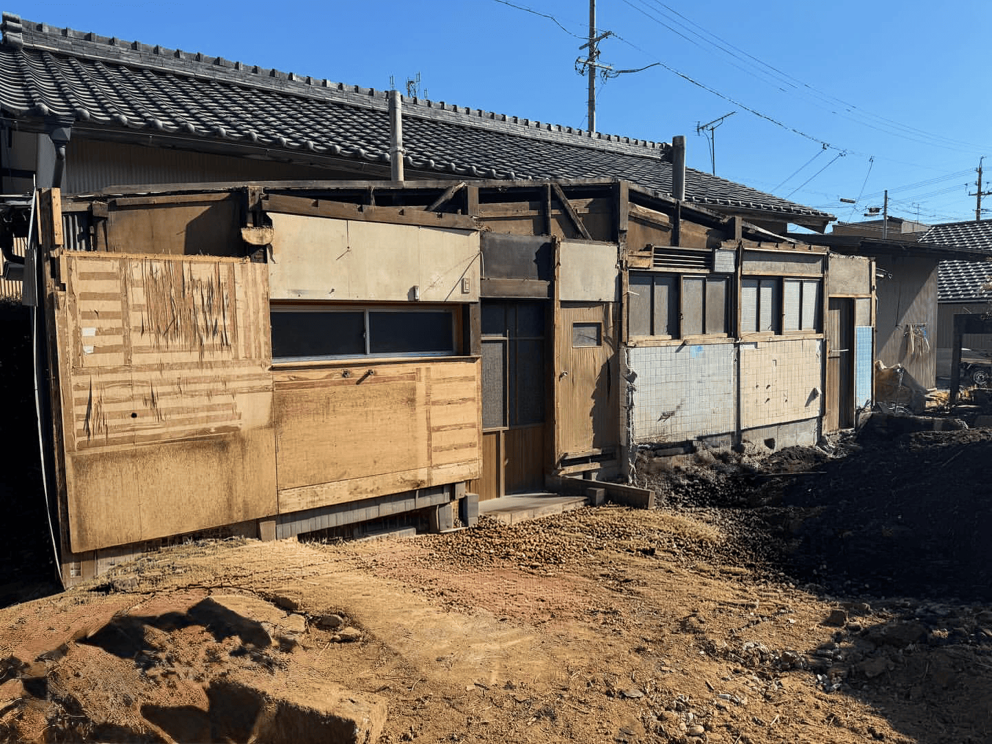 施工前：<br />
<b>Warning</b>:  Undefined variable $works_name in <b>/home/shoken0106/keyness.jp/public_html/wp-content/themes/keyness/front-page.php</b> on line <b>594</b><br />
